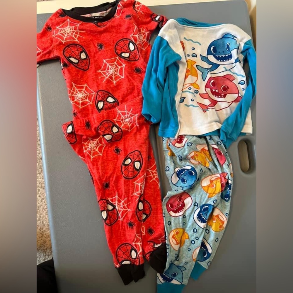 18-24 month Baby Boy Pajamas - LIKE NEW!